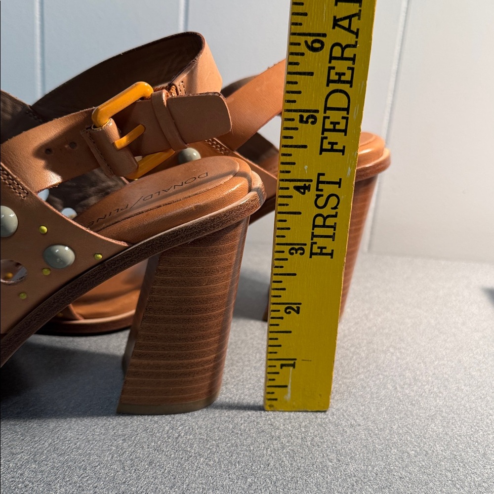 Donald Pliner Studded Leather Block Heel Sandals - 3.5-4" heel, Size 7 1/2 M - Picture 3 of 9